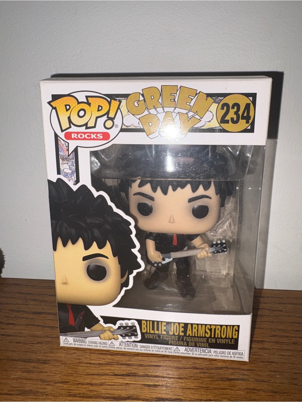 Funko POP! Rocks Billie Joe Armstrong Vinyl Figure - Black/Yellow